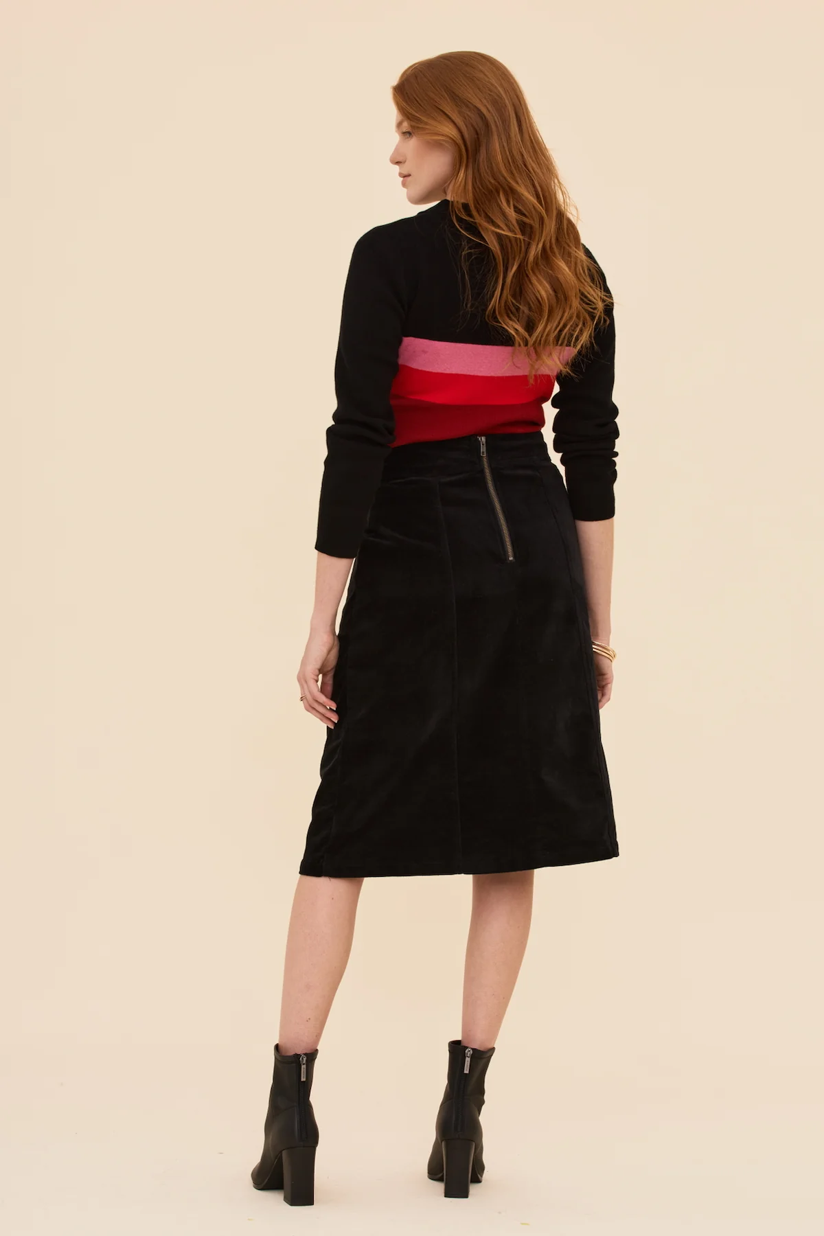 Black Velvet A-line Skirt - Image 7