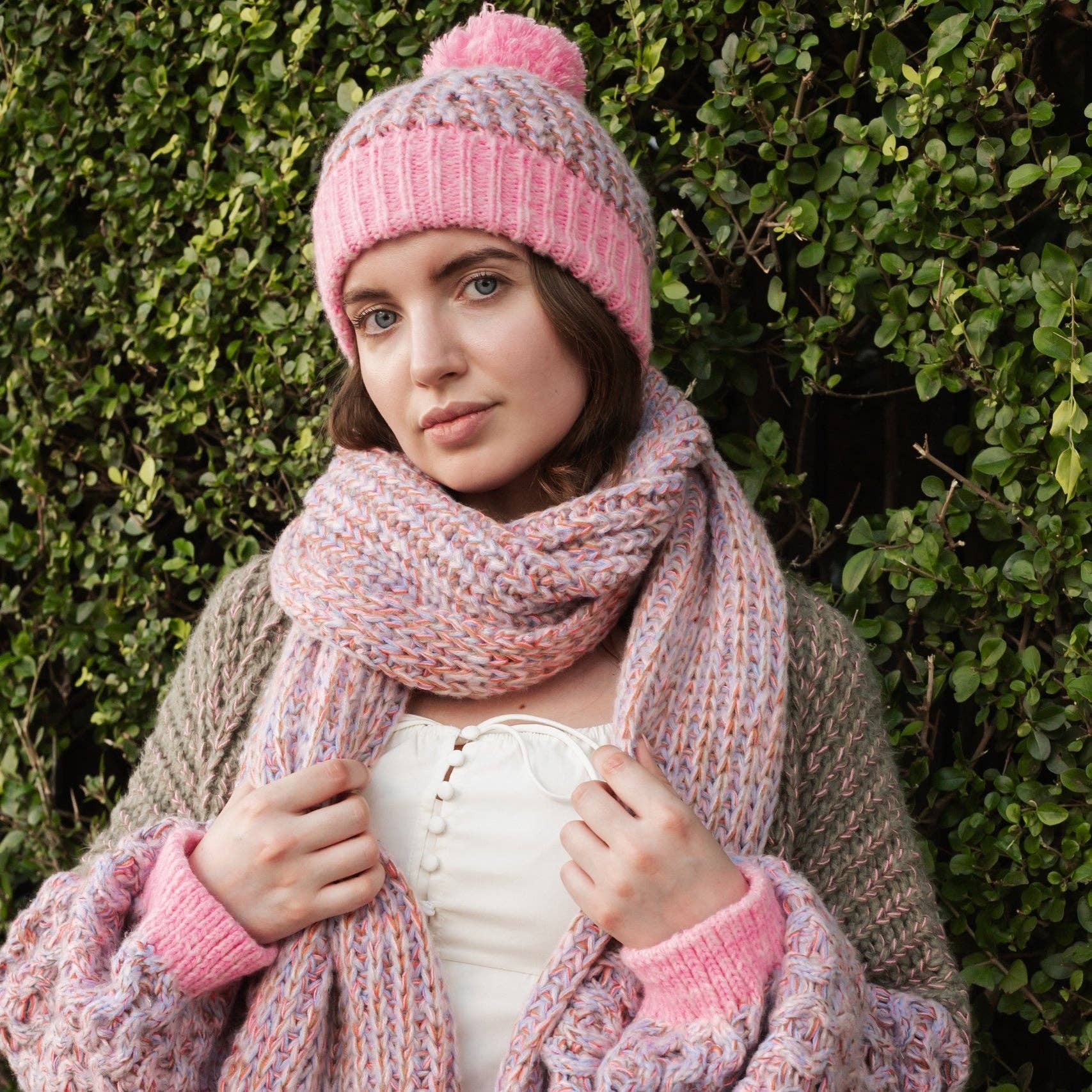 Lolly Hat Twist Bobble Pink Beanie - Image 3