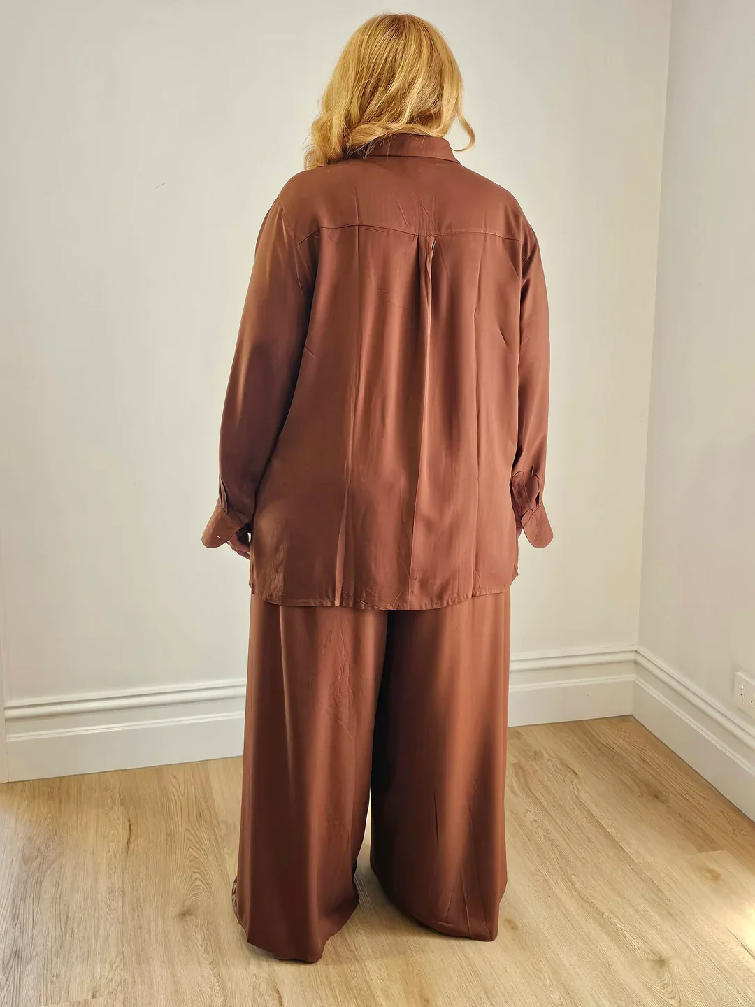 Nina Shirt in Cocoa - Image 3